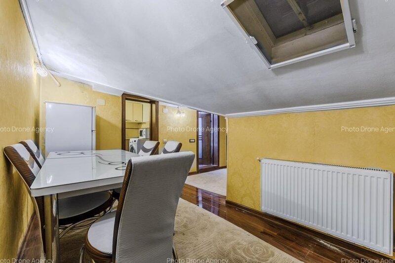 Piata Unirii, studio mansarda atipica ideal 1-2 persoane (inaltime redusa)
