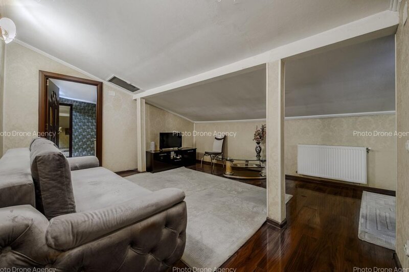 Piata Unirii, studio mansarda atipica ideal 1-2 persoane (inaltime redusa)